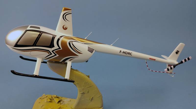 le cadeau idéal pour une personne possédant son avion ou son hélicoptère proche de marseille