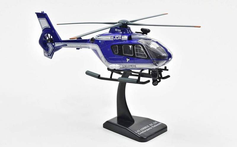 miniature 1/43ème hélicoptère gedarmerie francaise sky pilot proche Orange