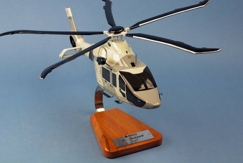 MAQUETTE EN BOIS FAIT MAIN, AIRBUS HELICOPTERE H160 PROCHE MARSEILLE