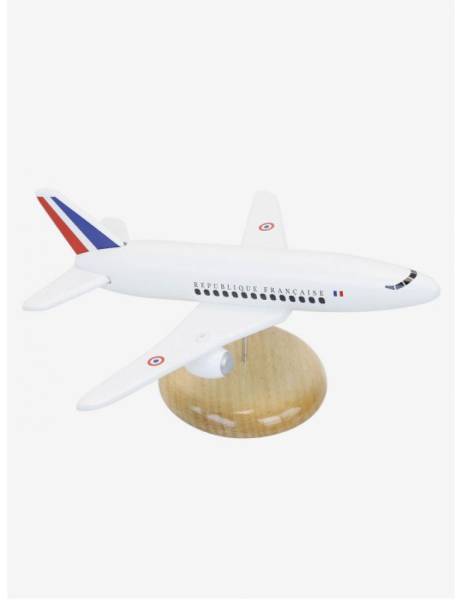 Maquette d'avion de ligne en bois,